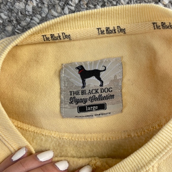 Black Dog Yellow Crewneck - Picture 2 of 3